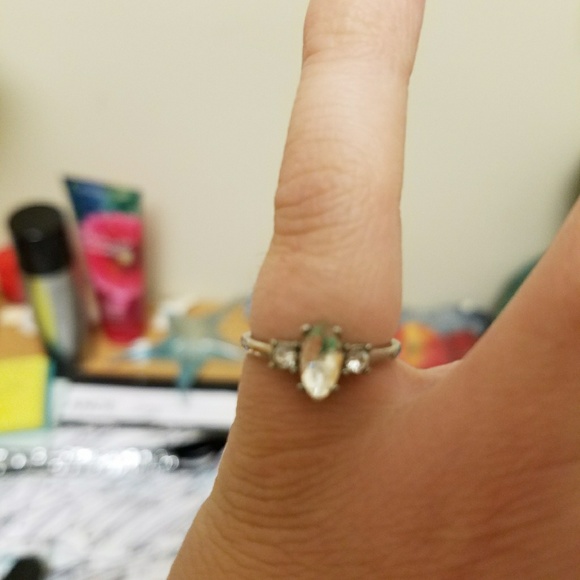 Cute ring - Picture 2 of 2